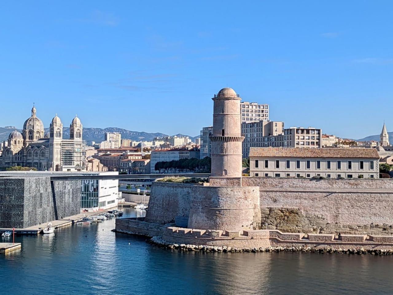 Charmante Escale Au Coeur Du Panier Pres Vieux Port Marseille Luaran gambar